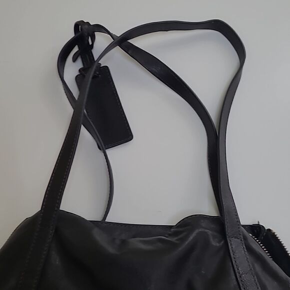 FOSSIL EXPANDABLE ZIP LEATHER BLACK TRIANGLE PURSE SHOULDER TRAVEL BAG - Picture 13 of 15